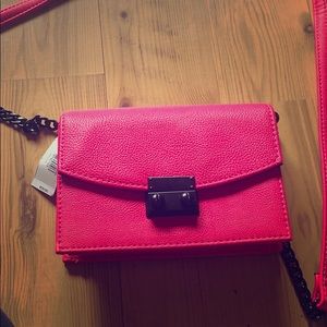 Express small crossbody